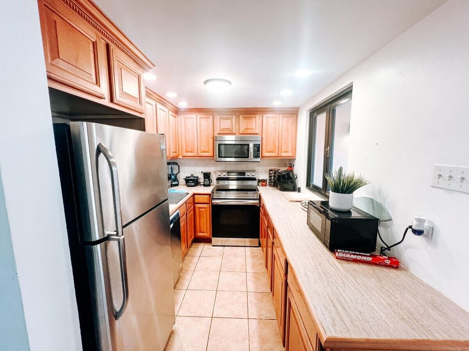 Modern Kitchen with Top-Notch Appliances