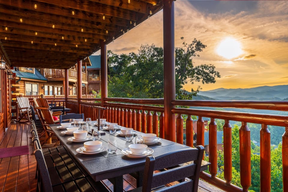 Captivating outdoor dining experience for whole crew of 24