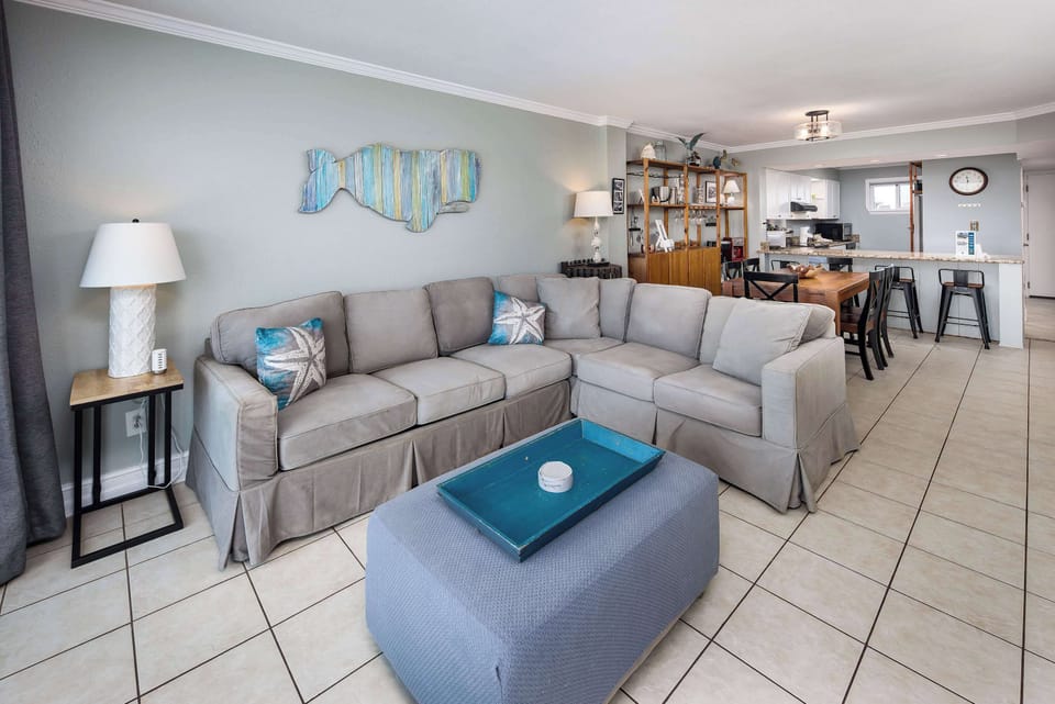 Living room with queen size sleeper sofa