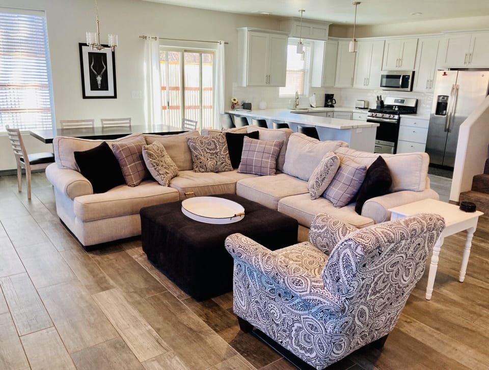 Front Room-Open Living Area