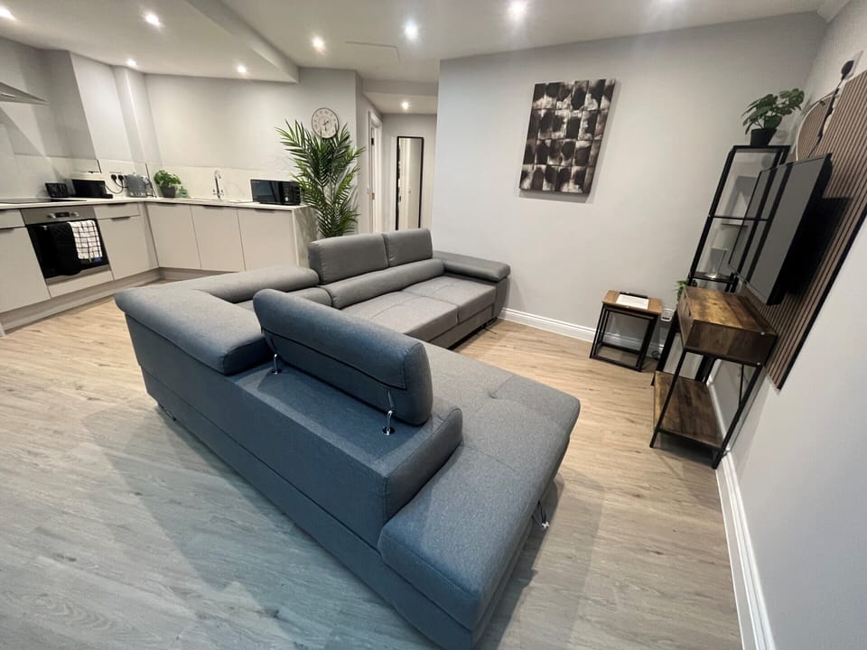 Living Room / Lounge