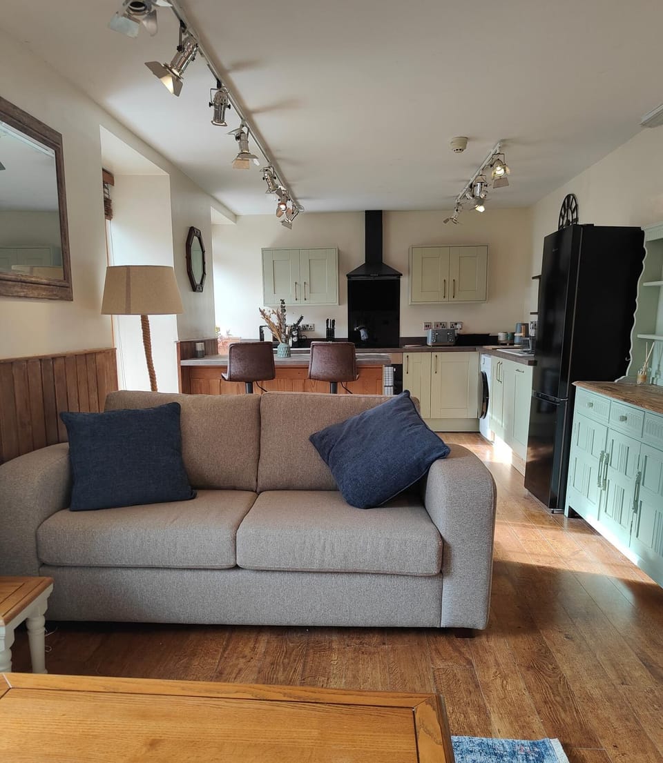 Living Room / Lounge