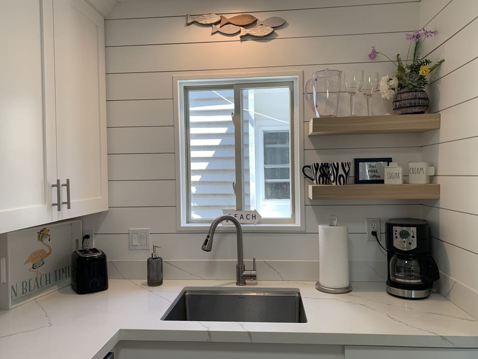 Ample countertop space and small appliances at your fingertips. 
