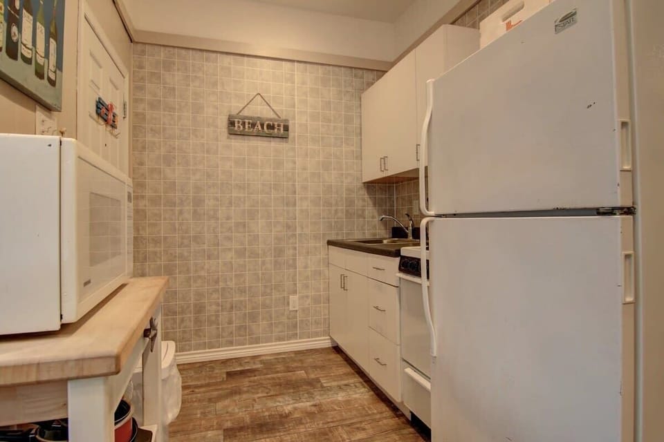 Fully stocked kitchen