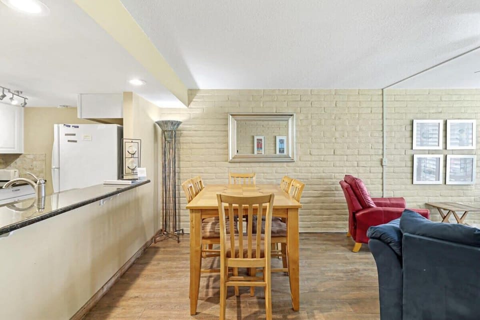 Dining table seats 6