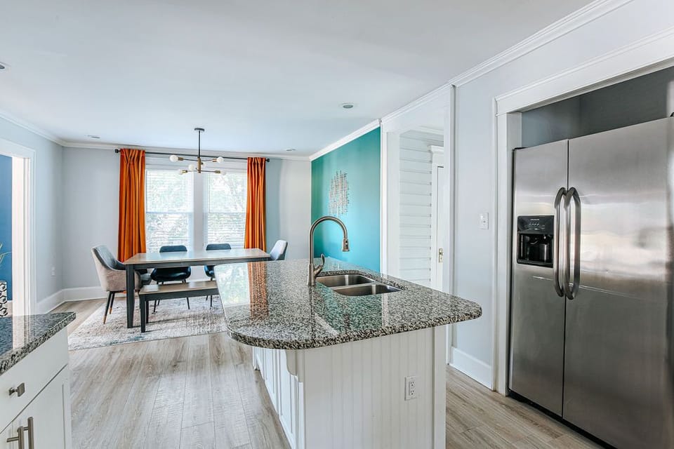 Fully stocked kitchen with everything you need for cooking 