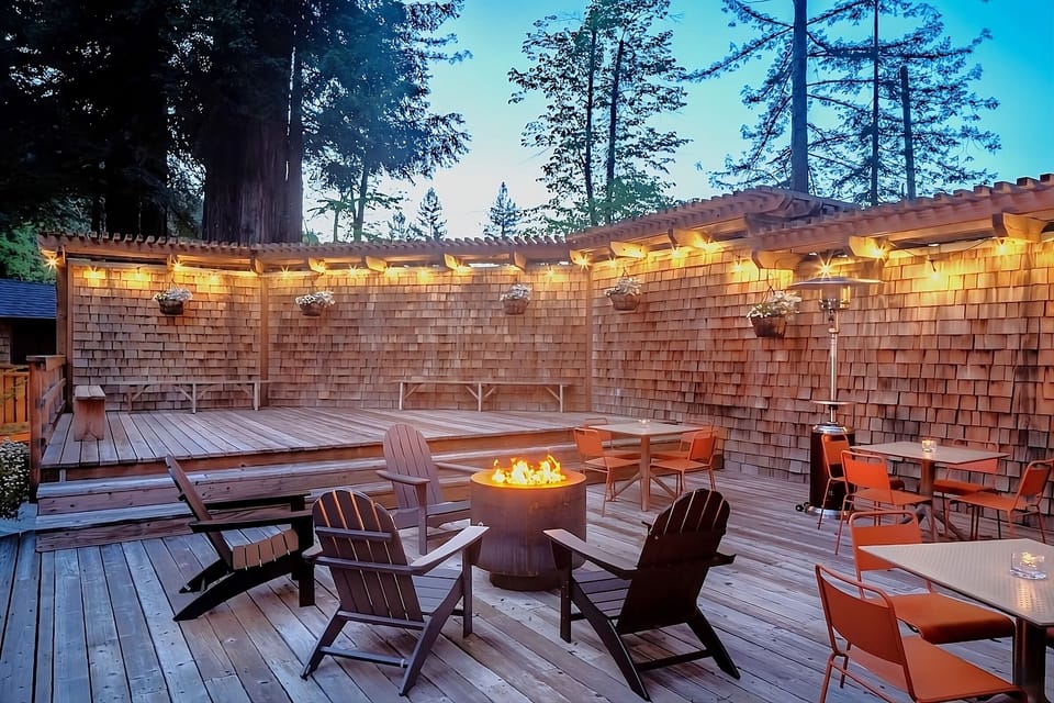 Unwind by the fire pit with starlit deck lounging.