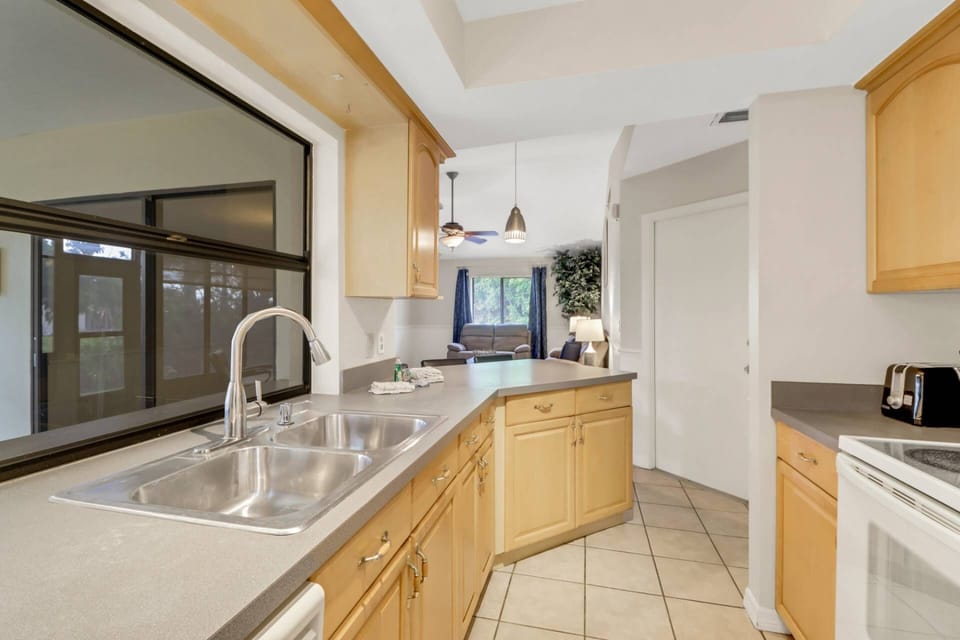 All cookware, dinnerware and many electrical appliances are provided for your convenience.