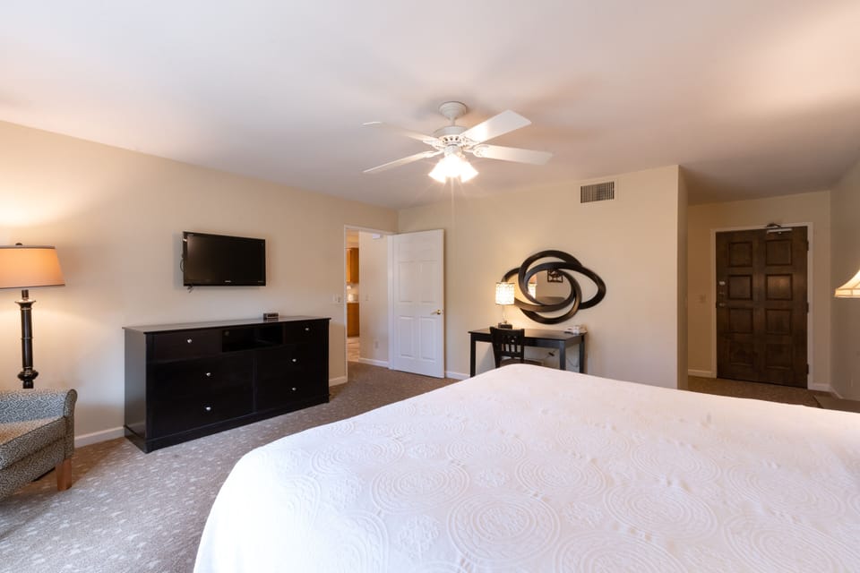 Unit with comfortable beds