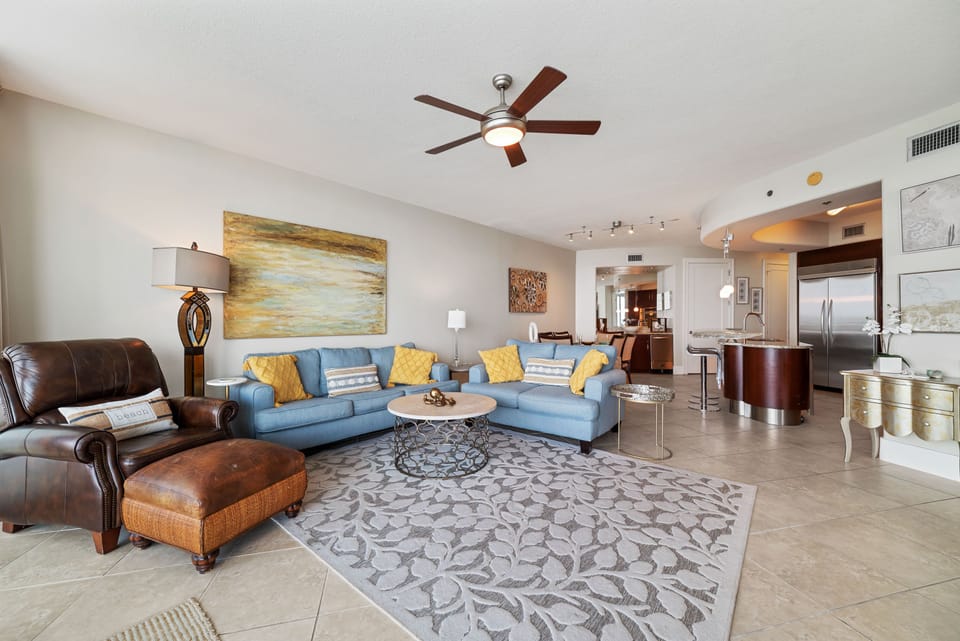 An inviting open-concept living and dining area, perfect for entertaining or relaxing in comfort.