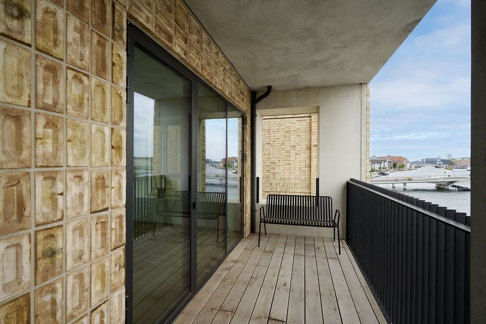Balcony / Terrace / Patio
