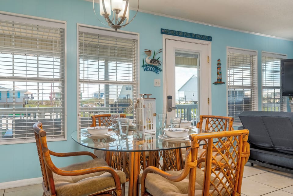 Sunset Point Dining Room Dauphin Island Beach Rentals