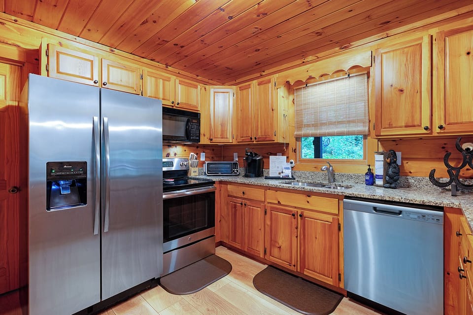 Bear Creek - Entry Level Fully Equipped Kitchen