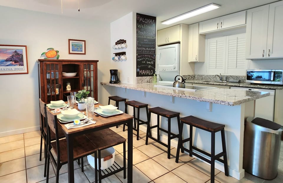 open floor plan with lots of seating options for family meals