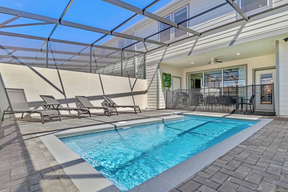 876 Paradise Drive (25).jpg