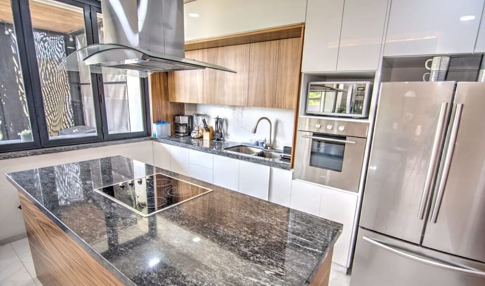 Fully equipped kitchen