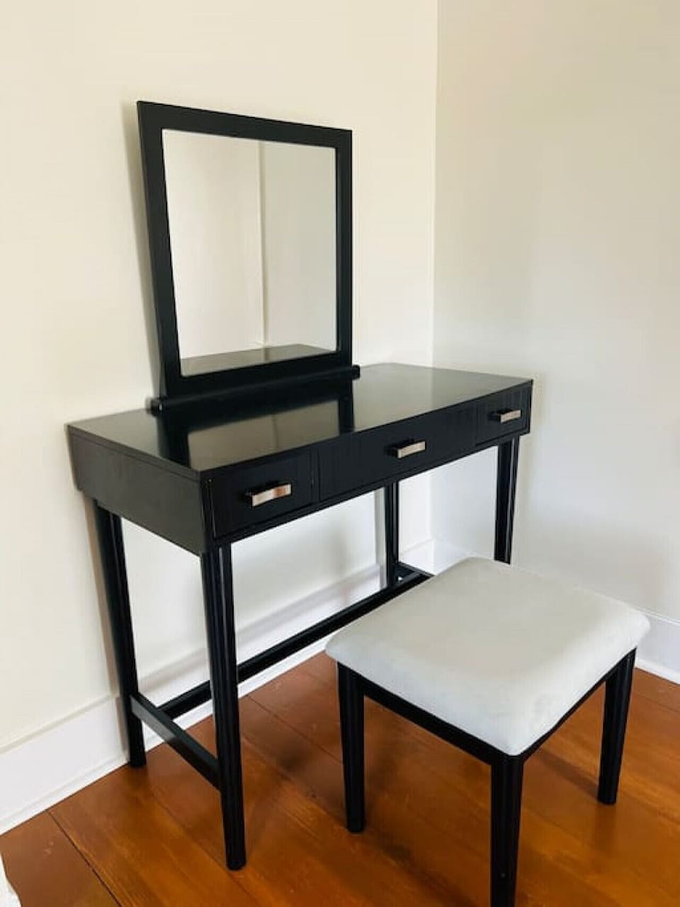 Makeup table