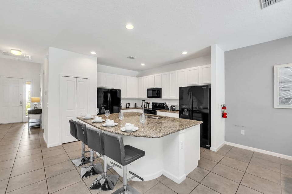 Kitchen with 4 seats 