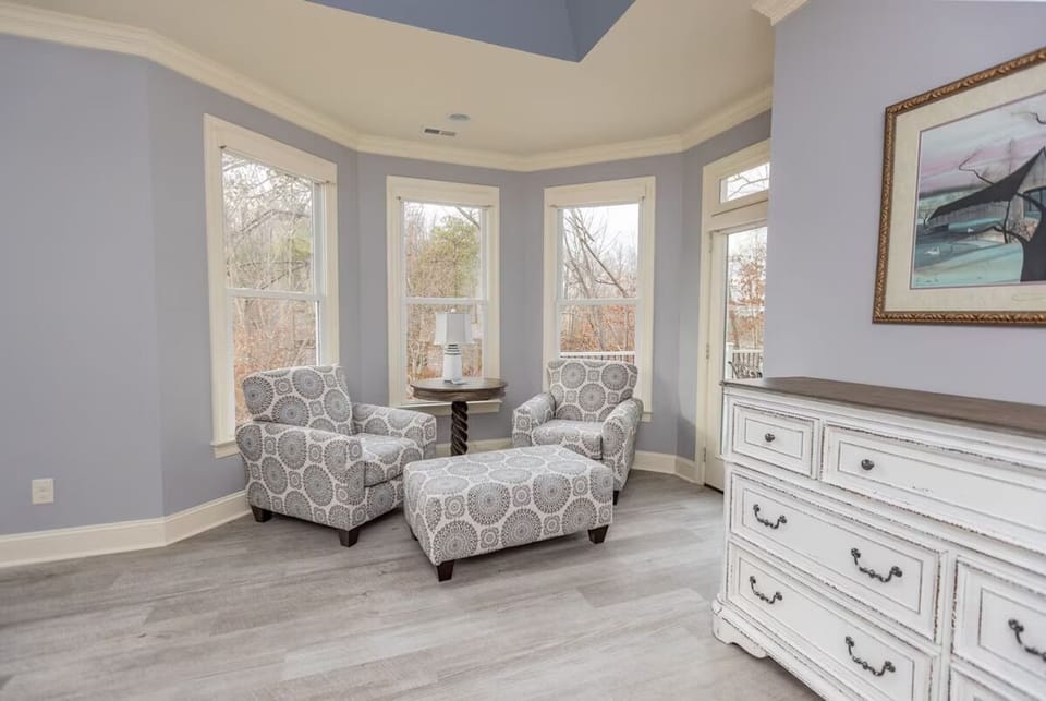 Sitting room off of the bedroom