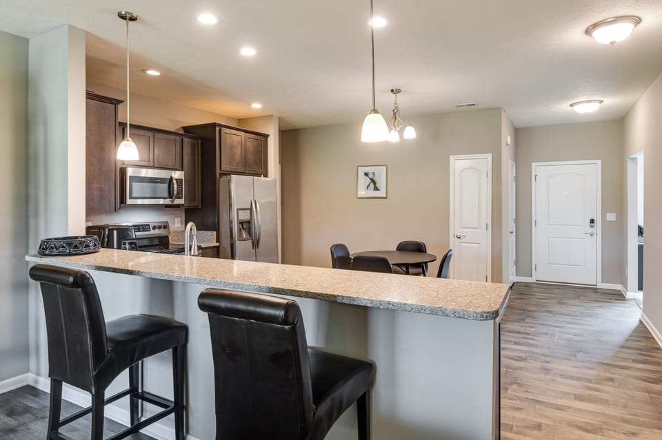 Kitchen | Dining Area