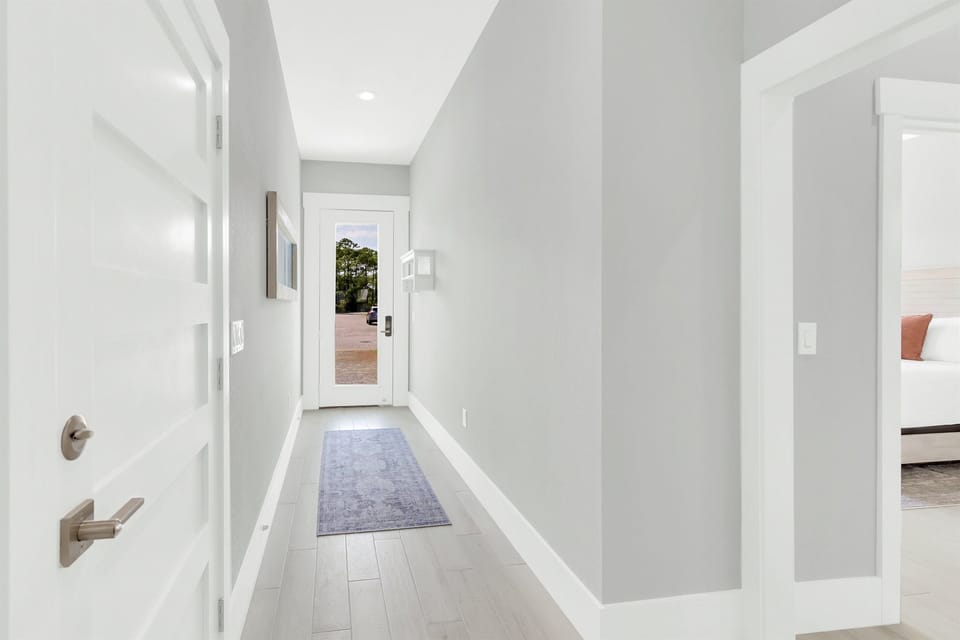 1st Floor - Foyer