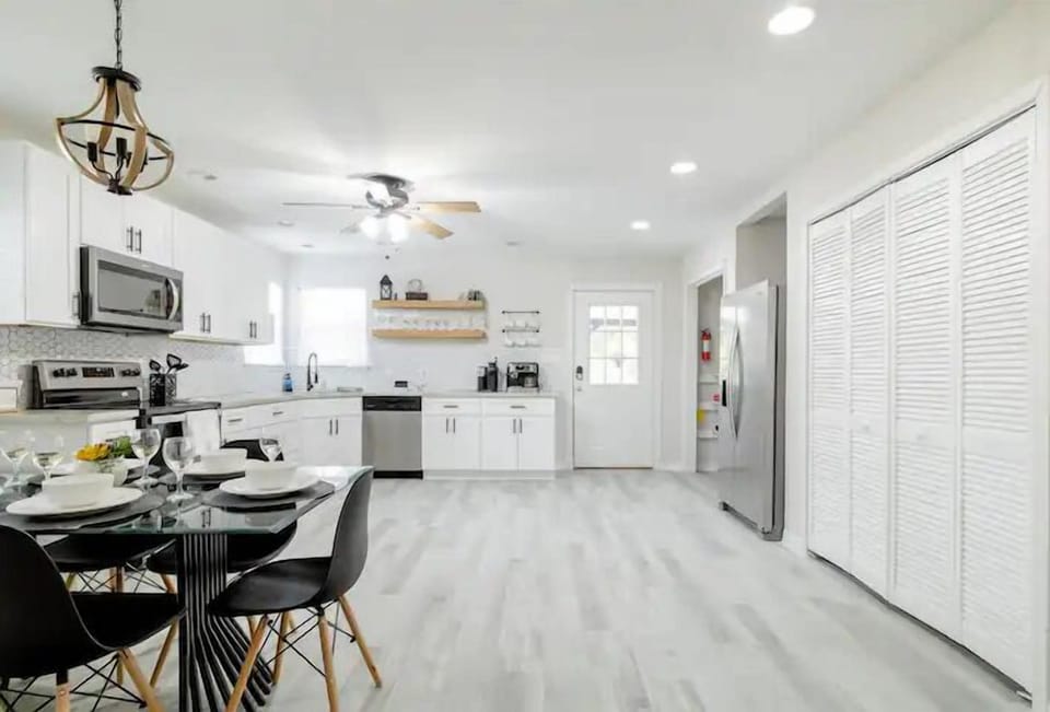 Fully renovated kitchen with all the essentials!
