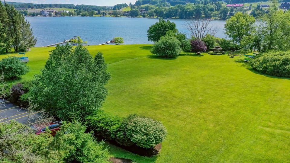 The Villages of Wisp Community Lake Access