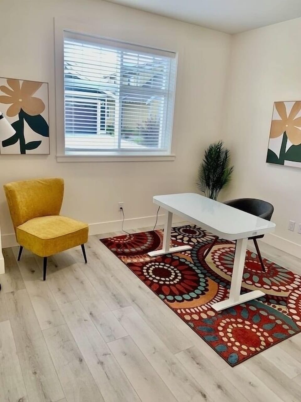 Main floor private office space 