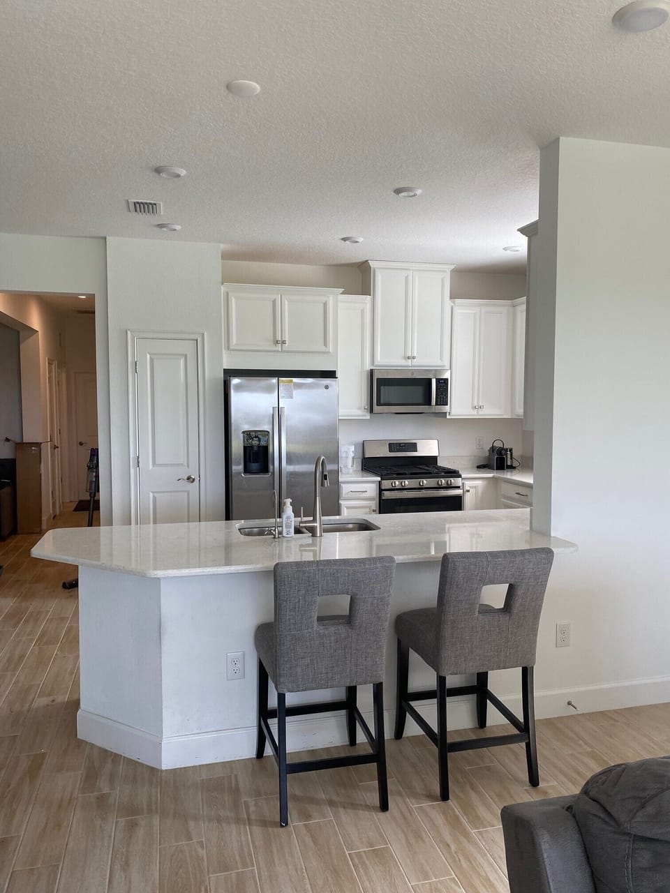 Kitchen counter table