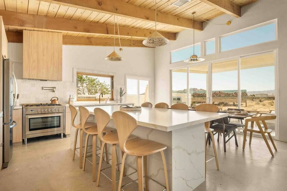 Fully stoked kitchen