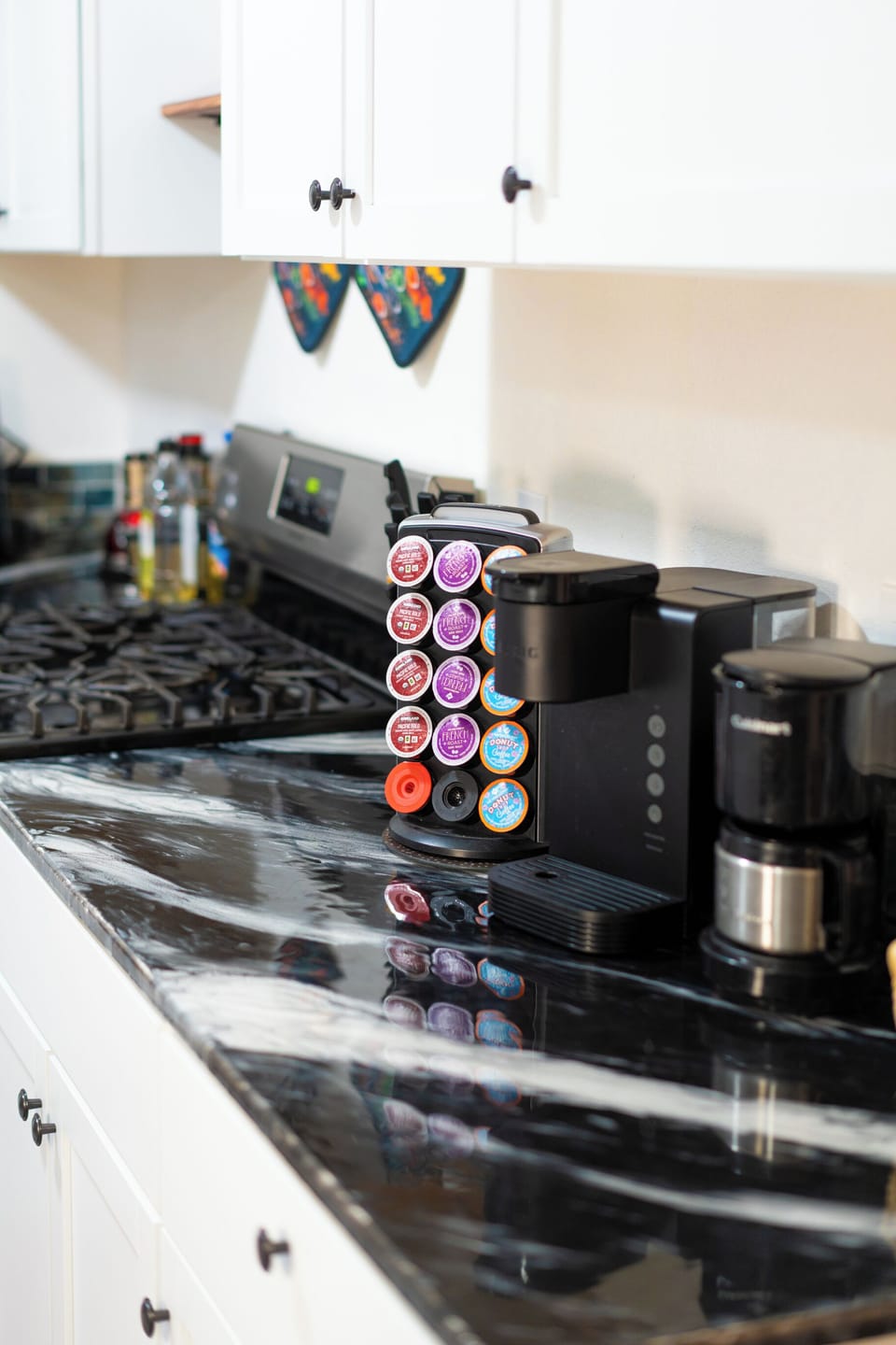 Coffee pot and coffee pods available. 