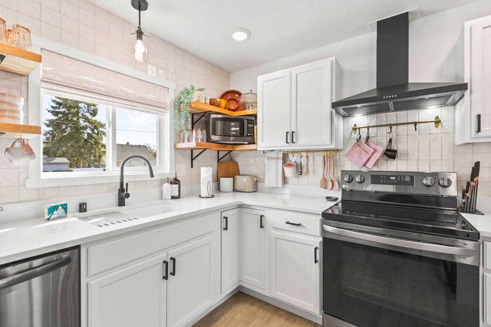 Plenty Of Counter Space To Prepare Meals