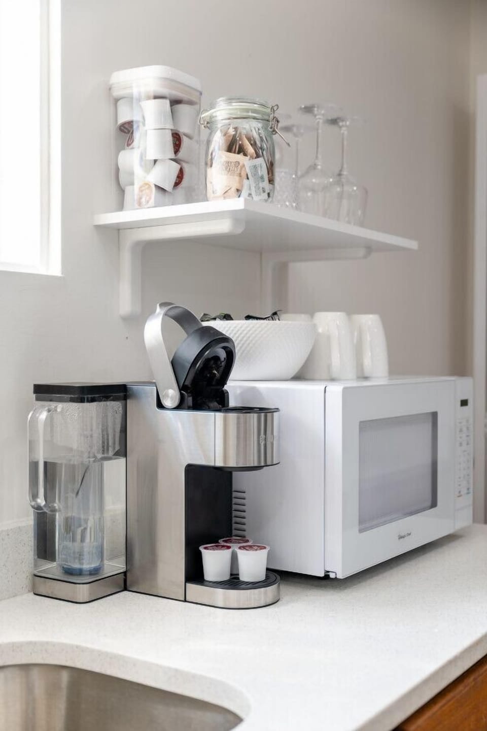 Drip coffee maker and Keurig machine available