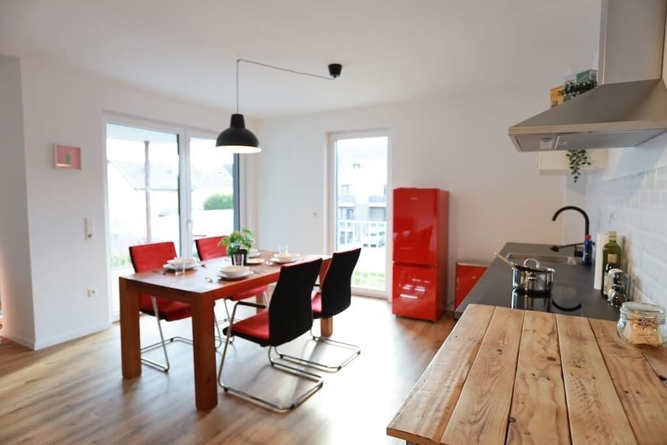 Fully equipped kitchen (1)