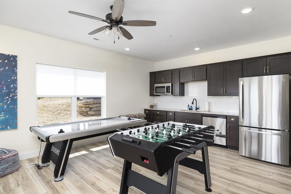 Air Hockey & Fooseball