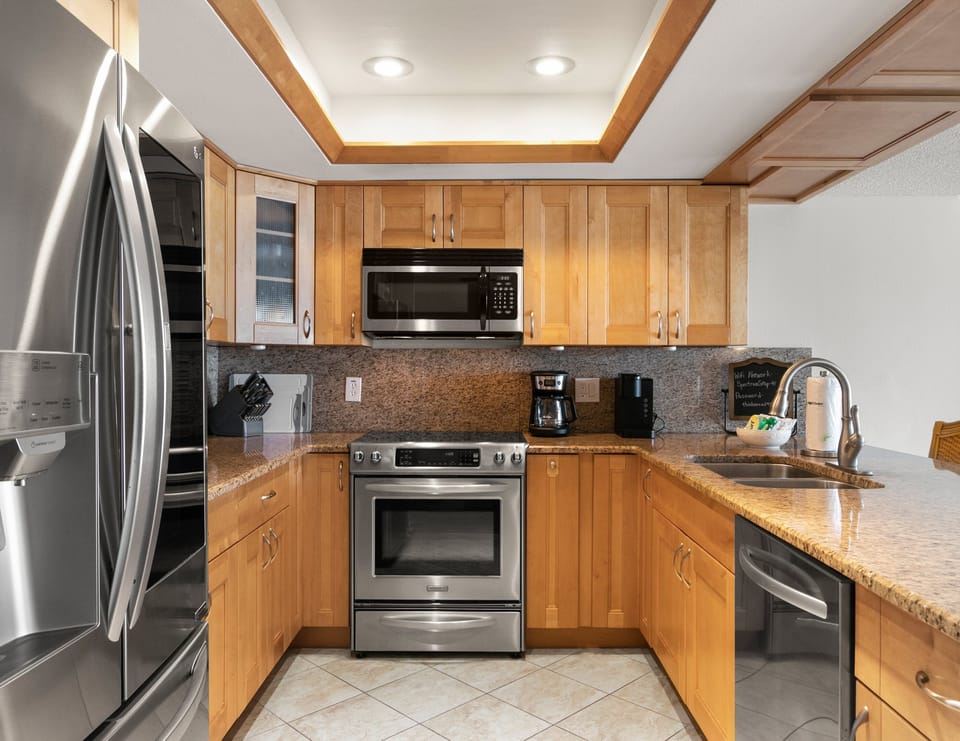 Fully Equipped Kitchen with Stainless Steel Appliances