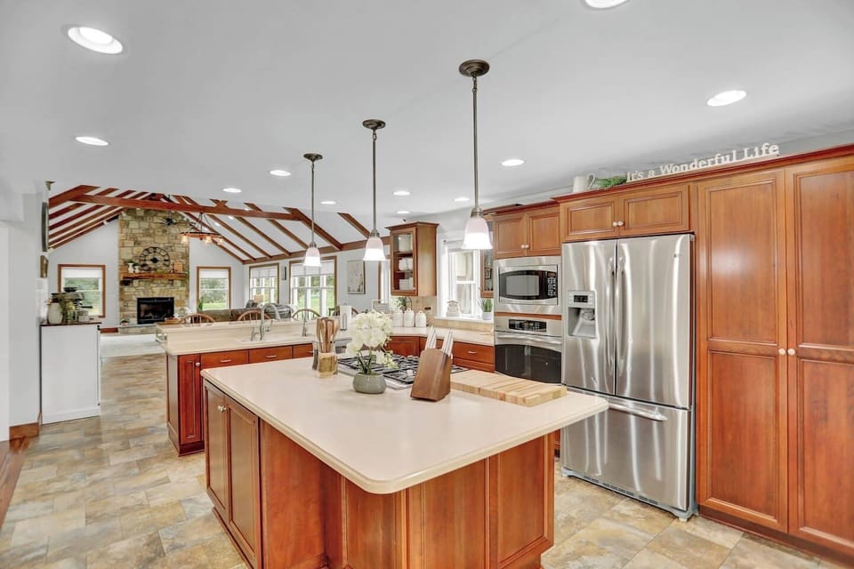Kitchen area overlooks the living room