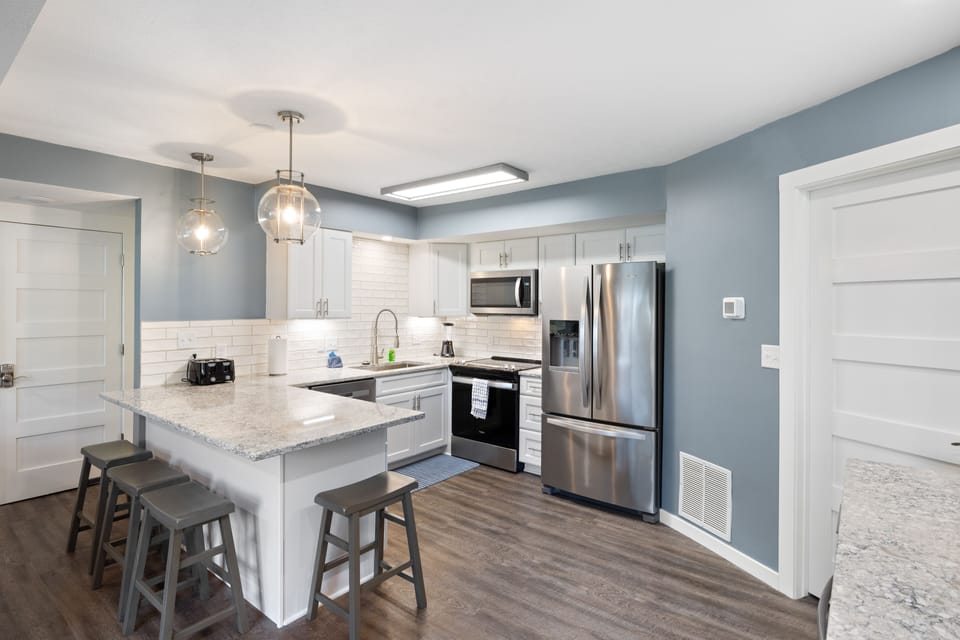 Complete Basic Cooking Needs In the Kitchen