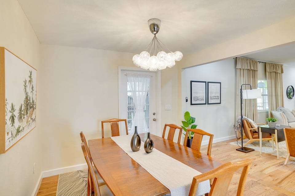 Dining Room | Fully Equipped Kitchen