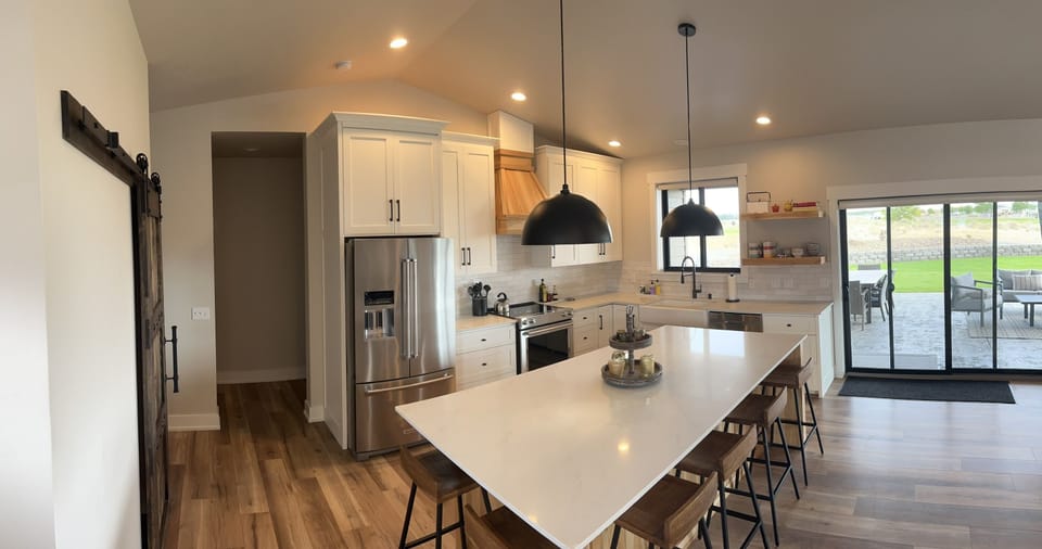 Beautiful fully stocked kitchen with large island