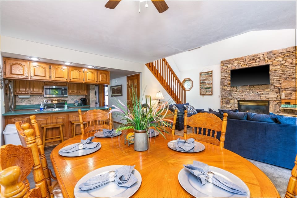 Perfect dining area for the entire family