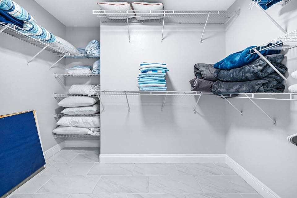 Master Closet.
