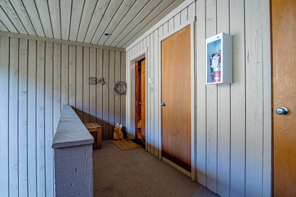 Entry to Sawtooth Ski Condo