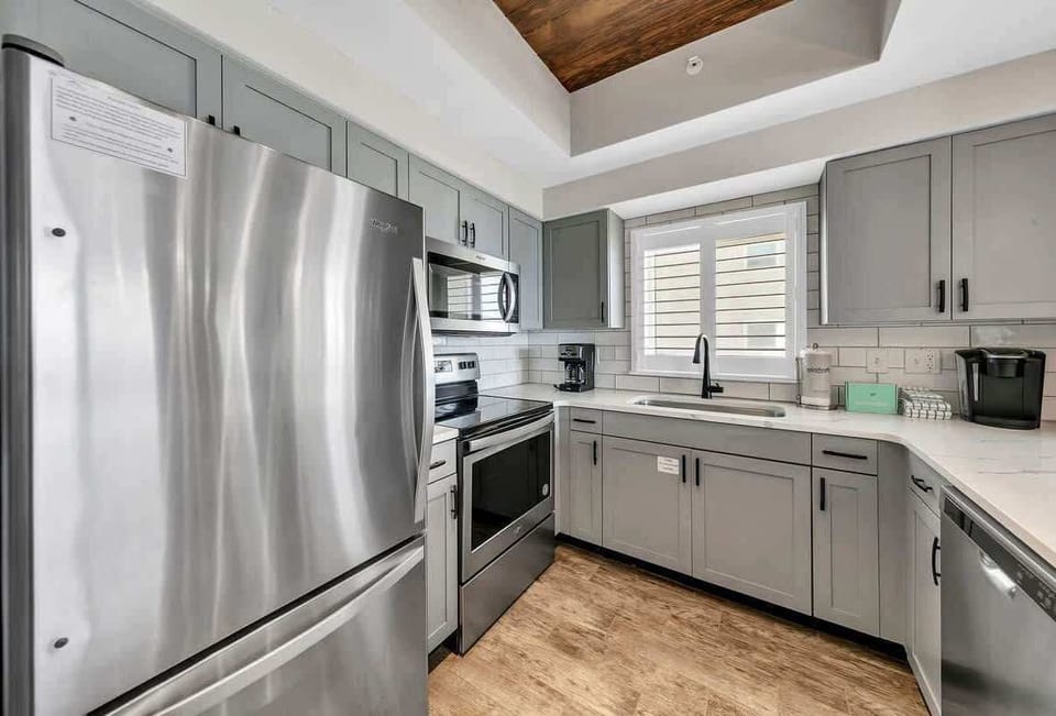 Create Masterful Meals While Enjoying the Views of the Gulf!