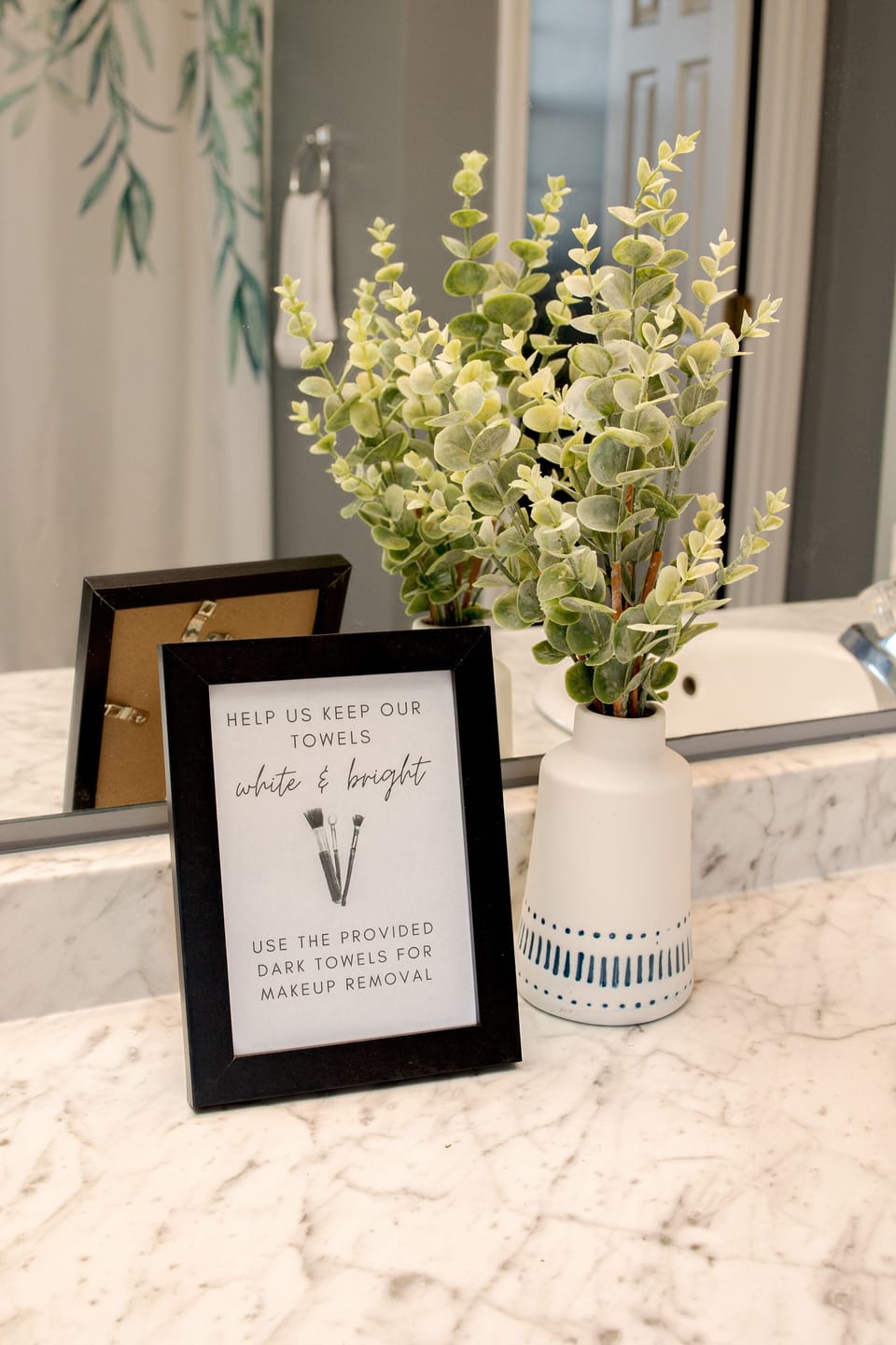 Master Bathroom w/Walk-In Shower & Separate Tub