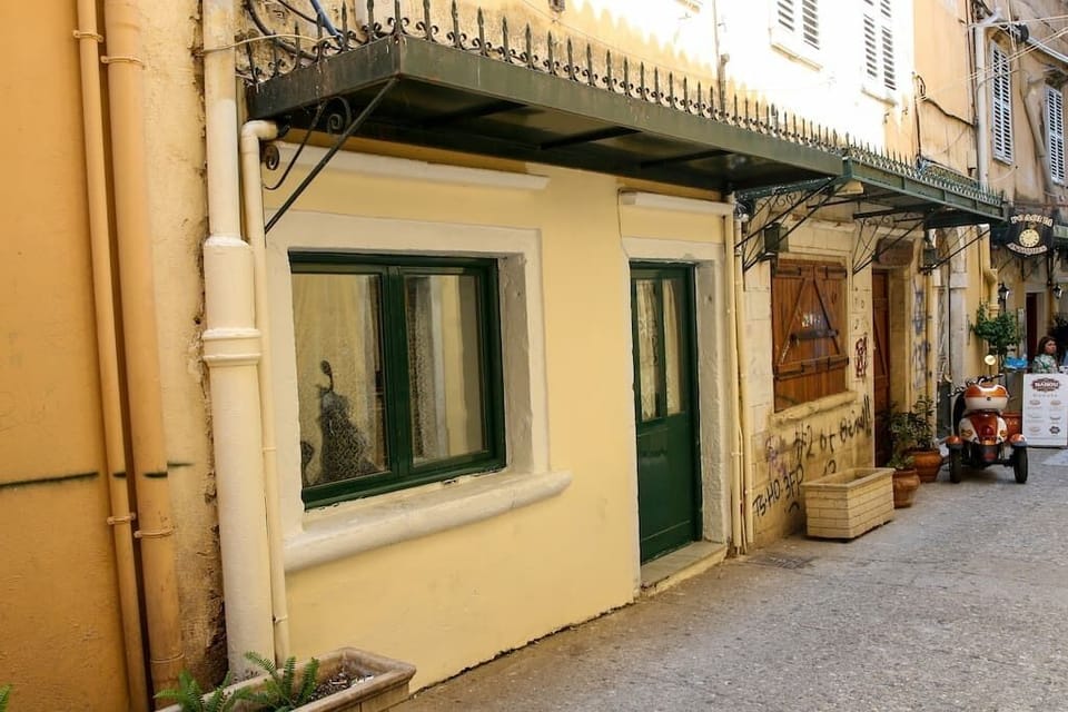 Neighbourhood - Property building