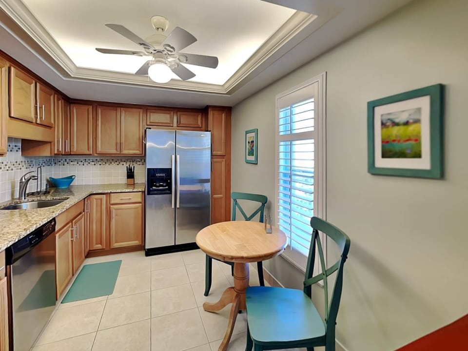 Kitchen-Breakfast Table