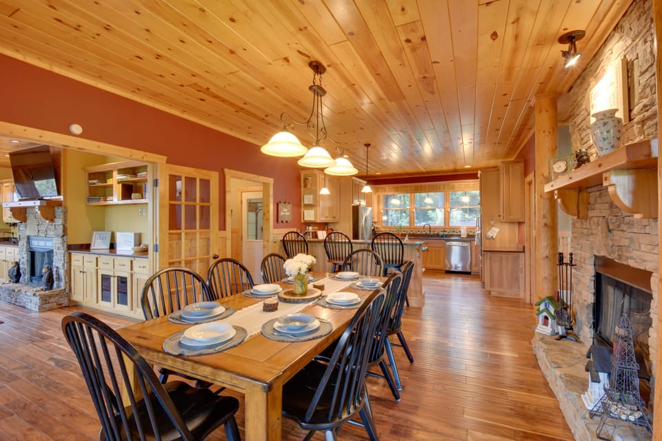 Dining Room | 1st Floor | Dishware/Flatware