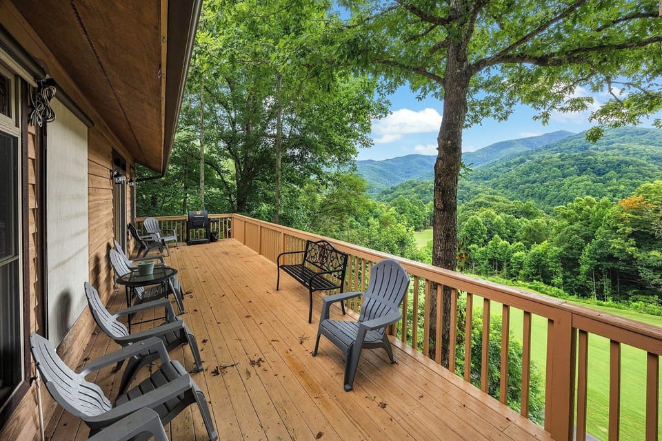 Main Level Back Deck
