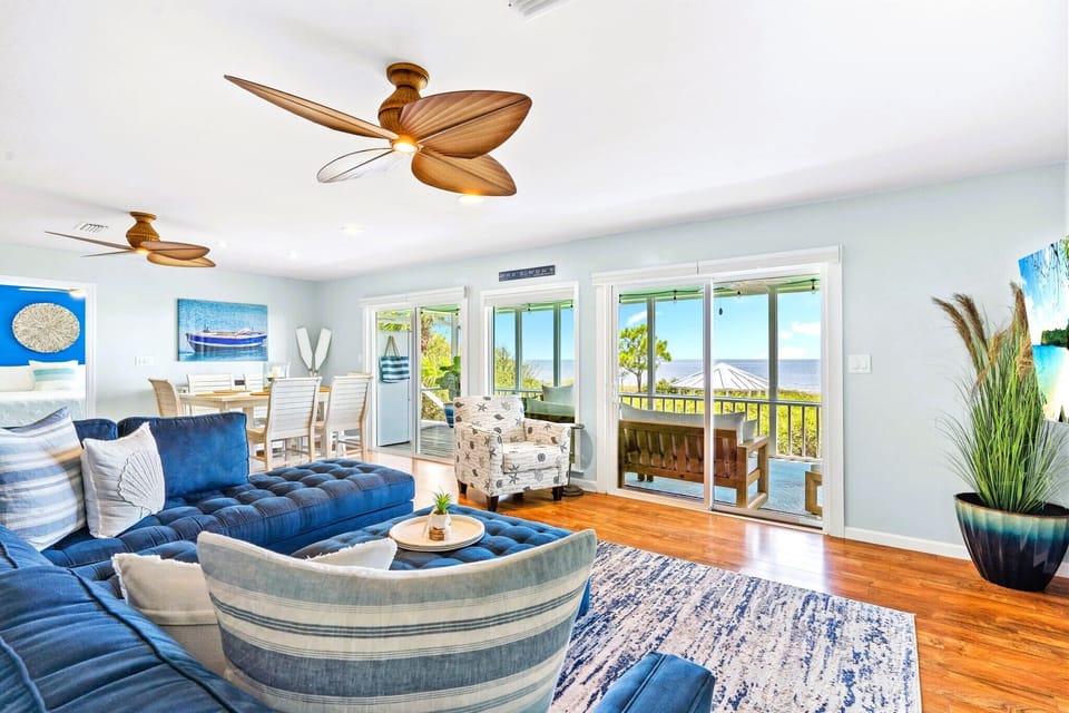 Oceanfront living room 